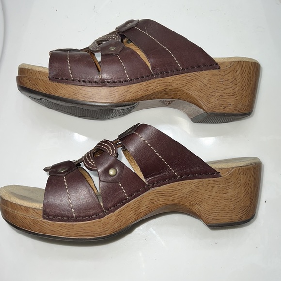 Dansko Serena Clog/Mule Size 40(8.5) - Picture 3 of 7